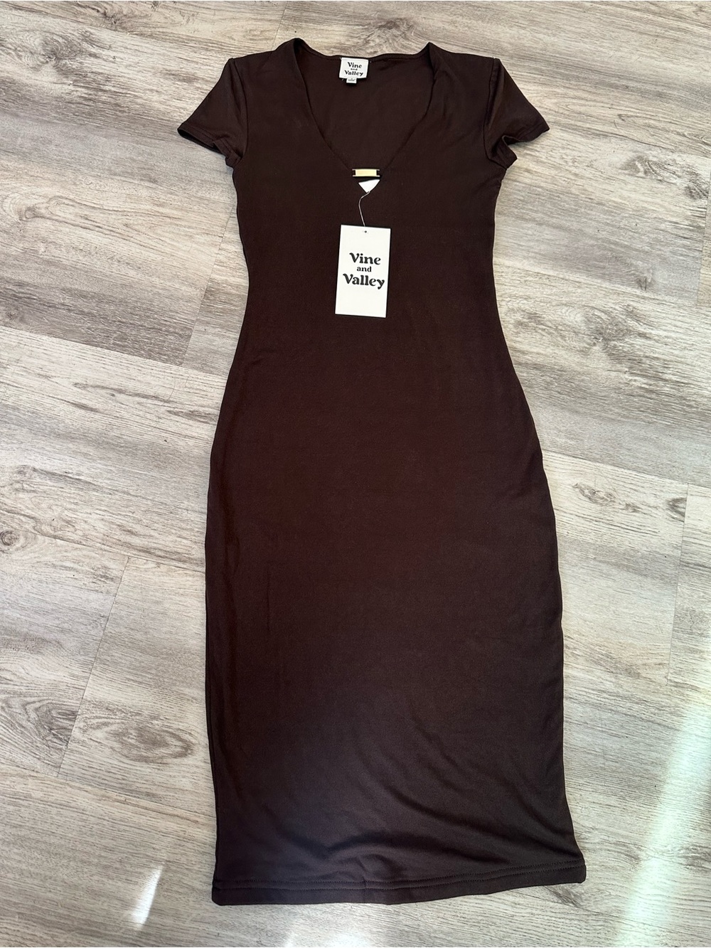 Chocolate Brown V‑Neck Midi Dress
